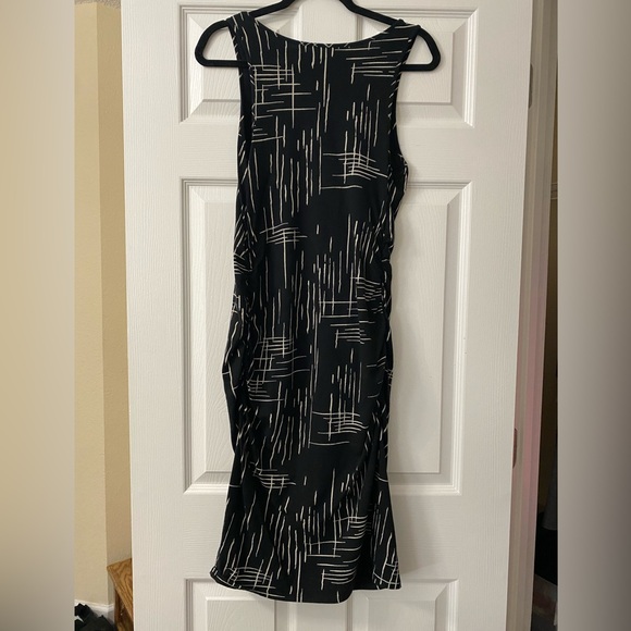 Black and cream maxi maternity dress - Picture 3 of 4